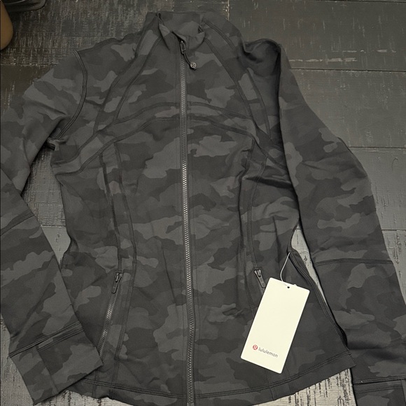 lululemon athletica Jackets & Blazers - lululemon athletica Women's Dark Camo Utility Jacket